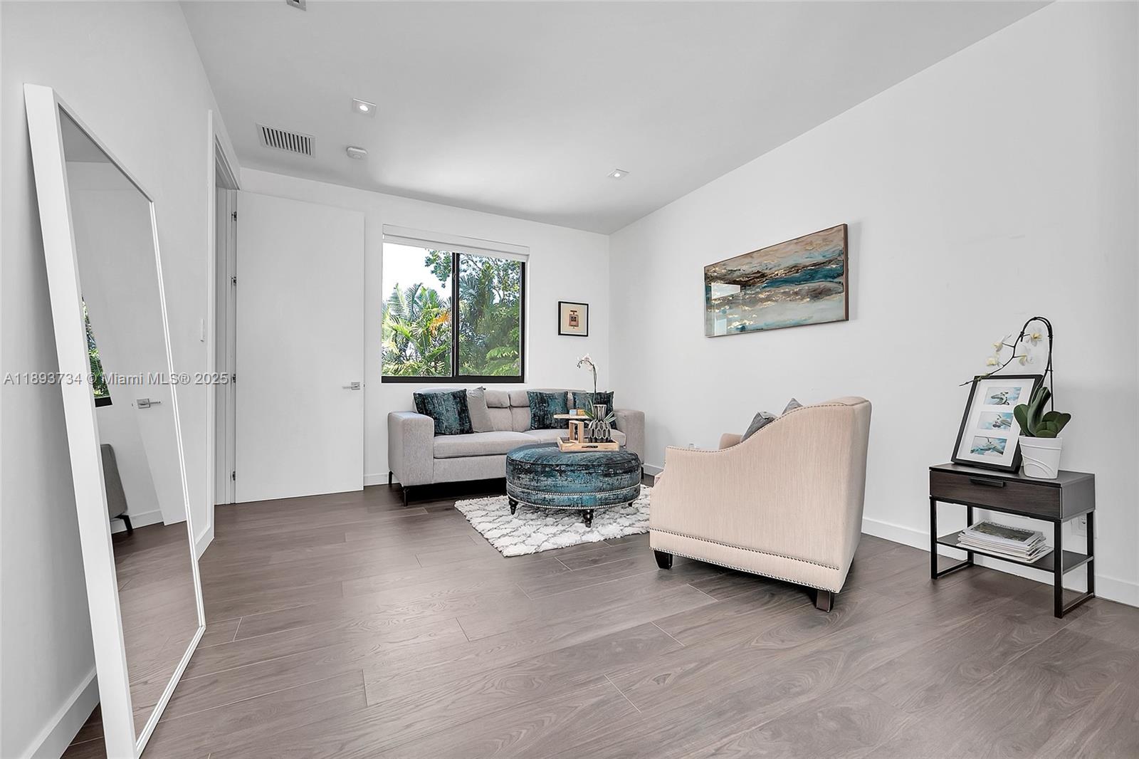 5921 SW 87th St South Miami, FL 33143