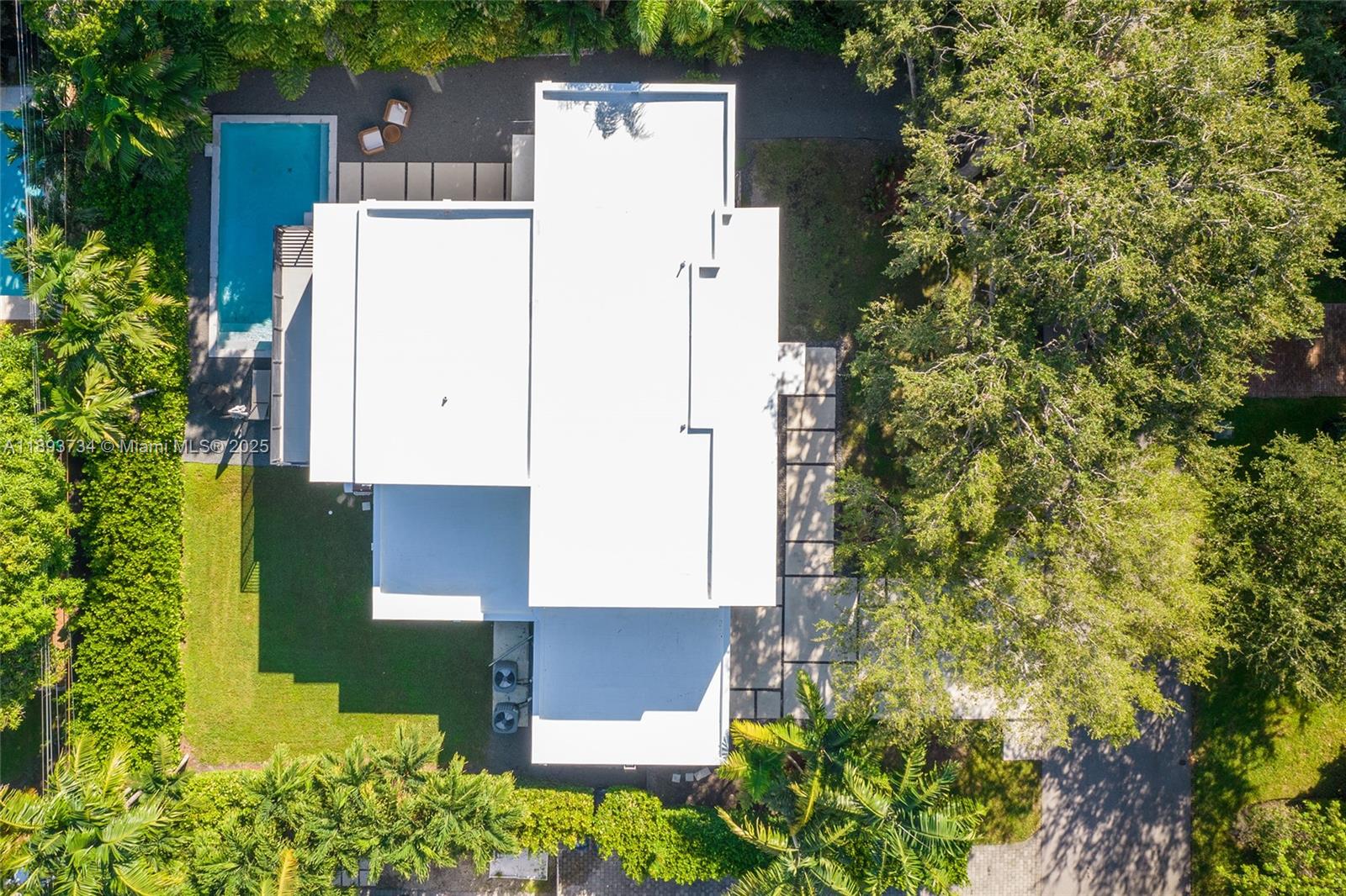 5921 SW 87th St South Miami, FL 33143