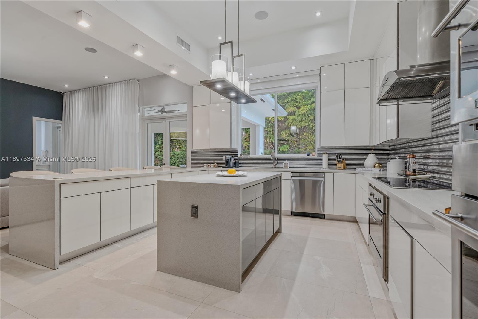 12401 SW 82nd Ave Pinecrest, FL 33156