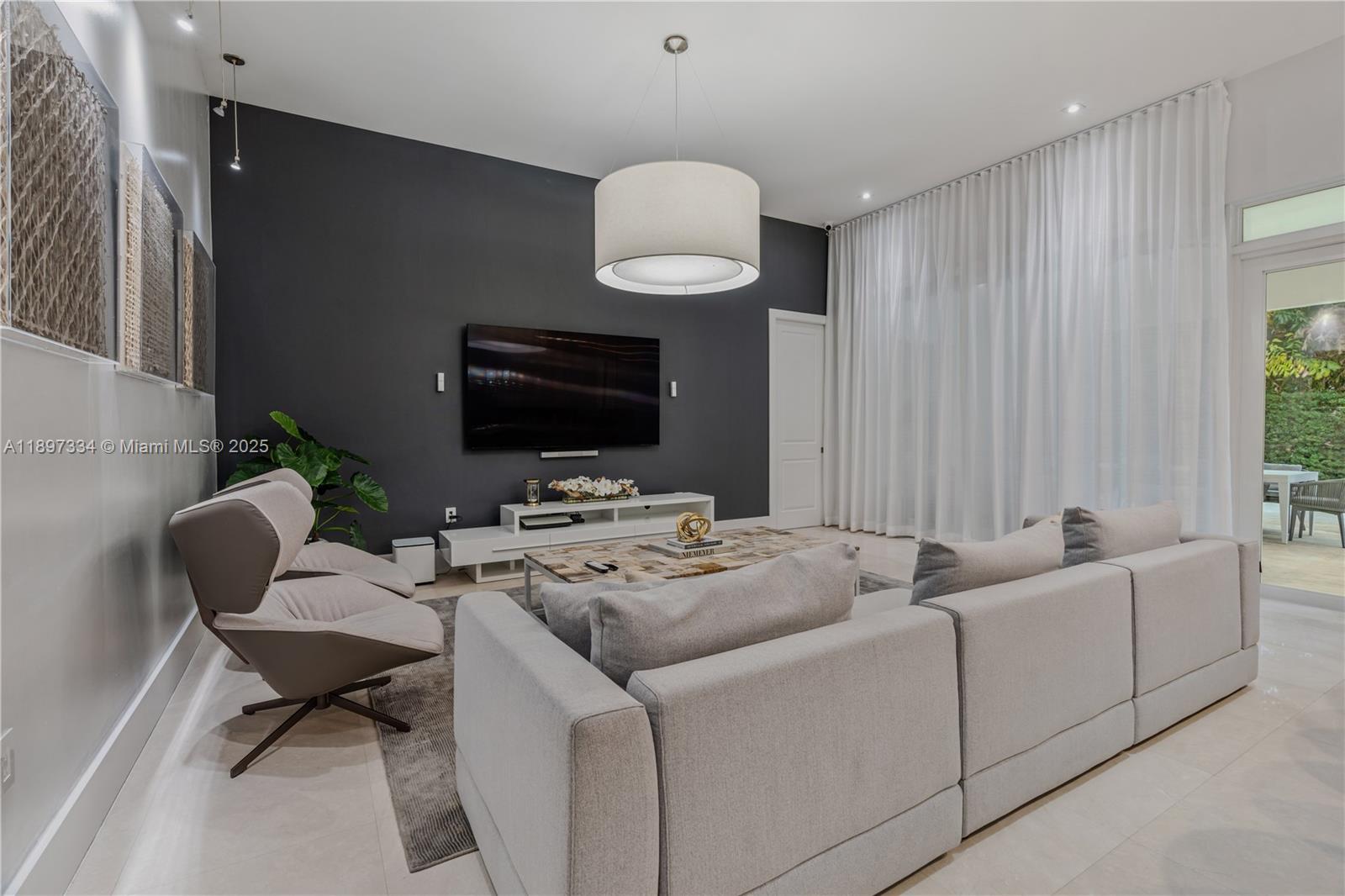 12401 SW 82nd Ave Pinecrest, FL 33156