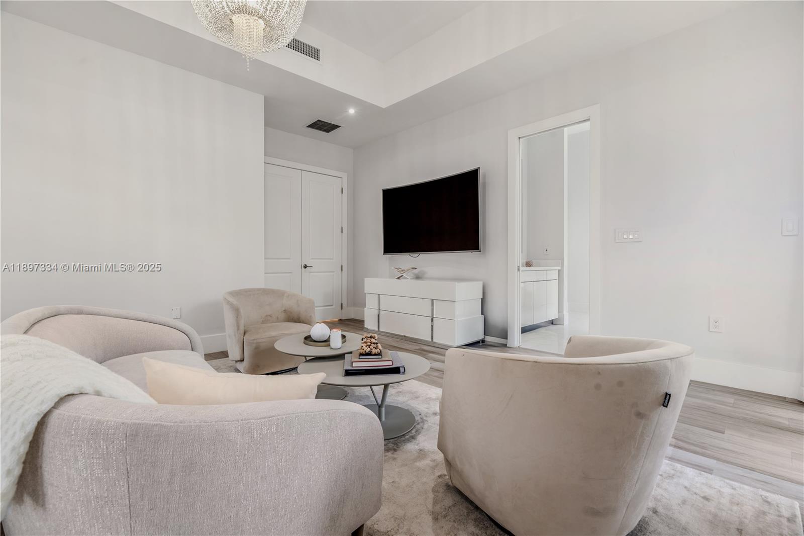 12401 SW 82nd Ave Pinecrest, FL 33156