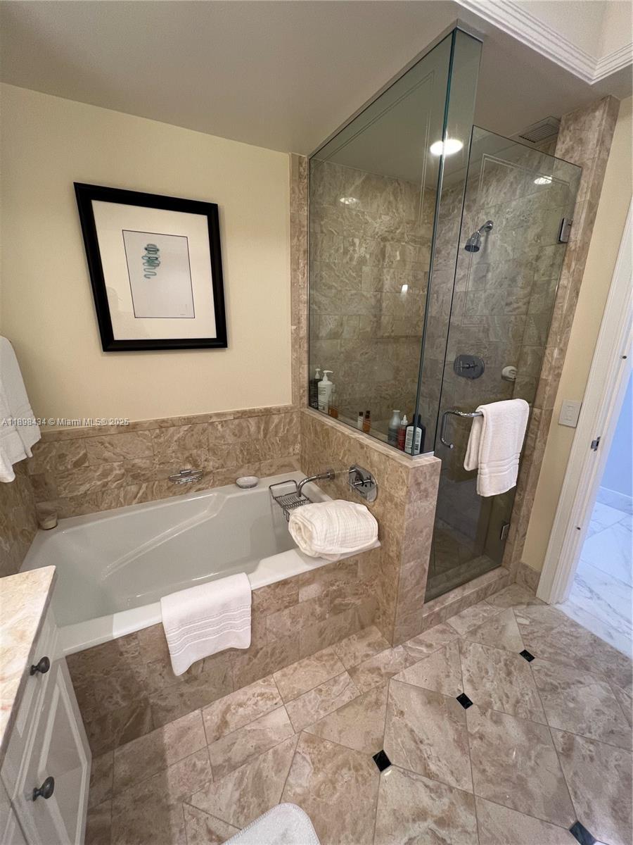 1435 Brickell Ave #3307 Miami, FL 33131