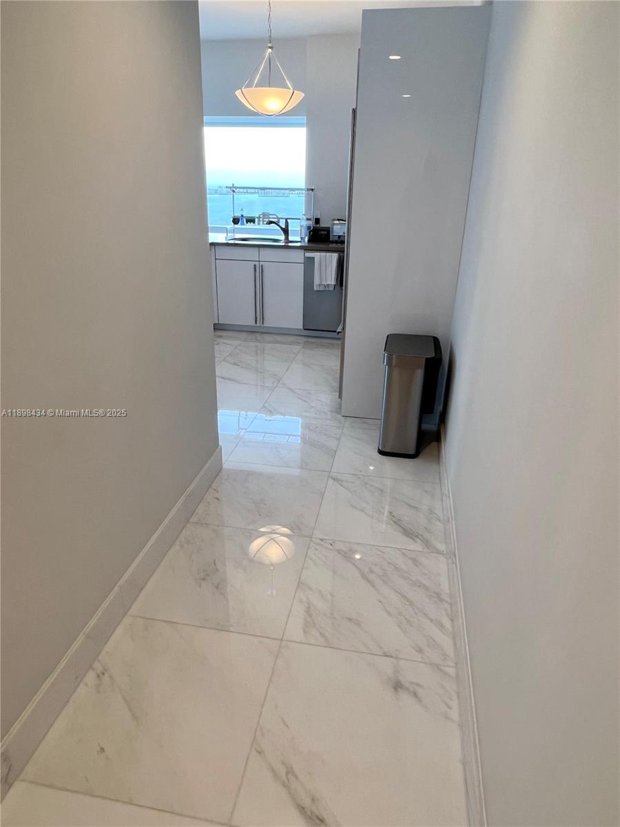 1435 Brickell Ave #3307 Miami, FL 33131