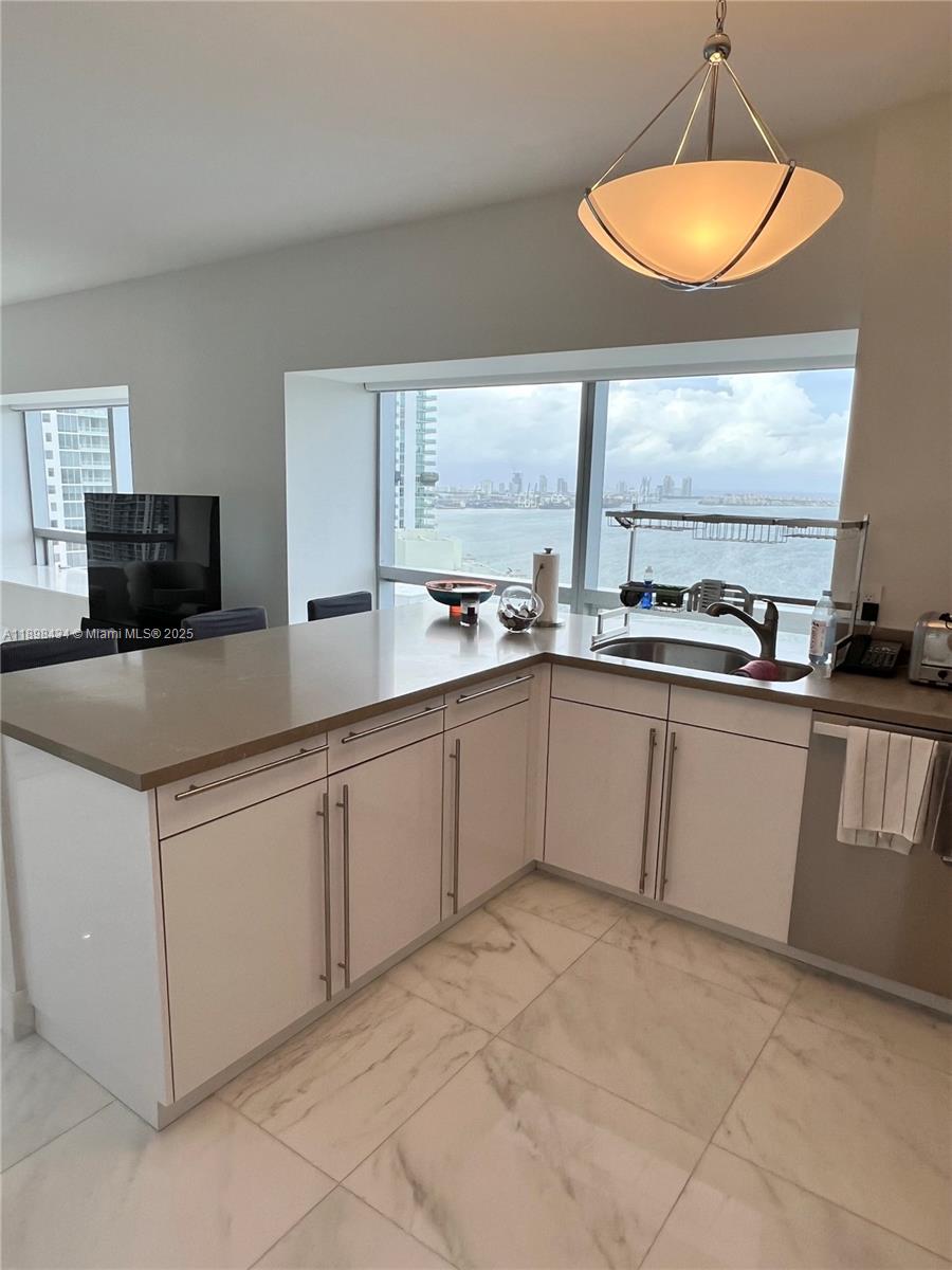 1435 Brickell Ave #3307 Miami, FL 33131