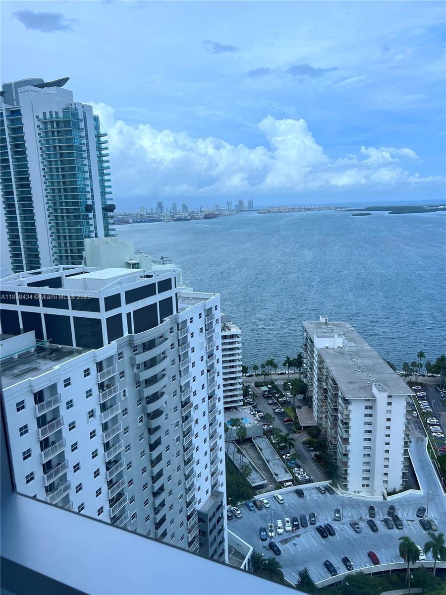 1435 Brickell Ave #3307 Miami, FL 33131