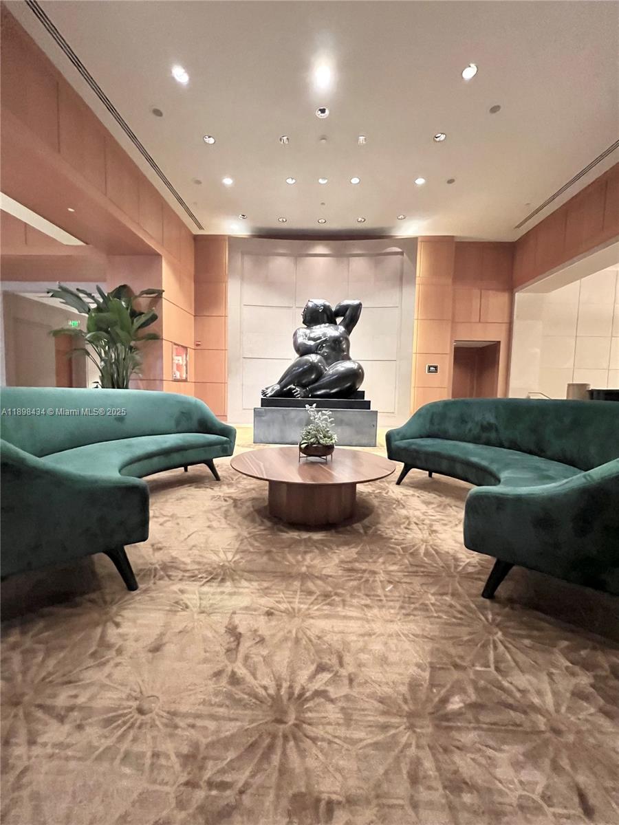 1435 Brickell Ave #3307 Miami, FL 33131