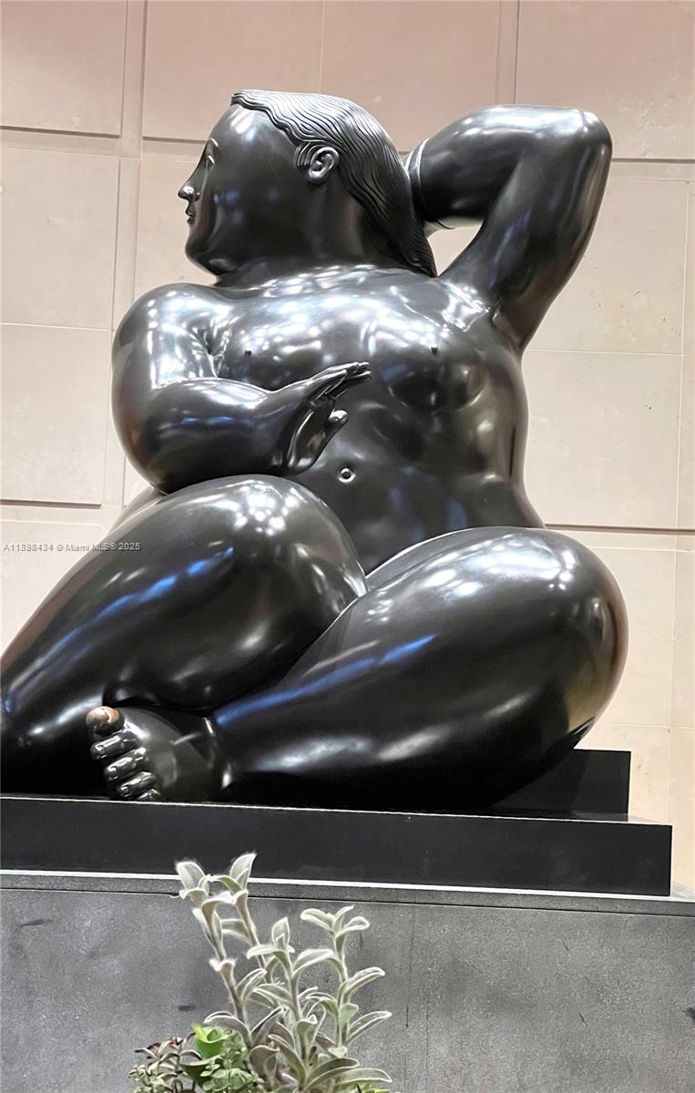 1435 Brickell Ave #3307 Miami, FL 33131