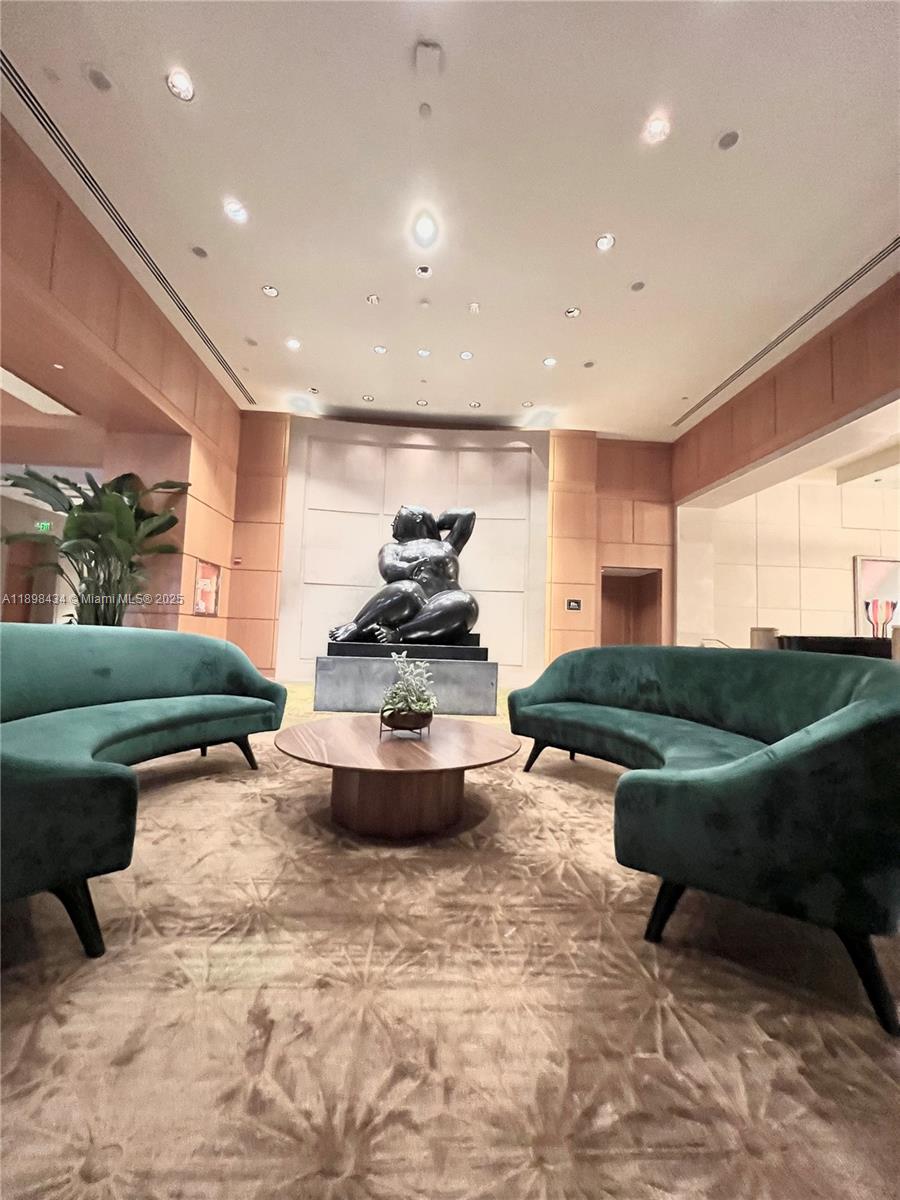 1435 Brickell Ave #3307 Miami, FL 33131