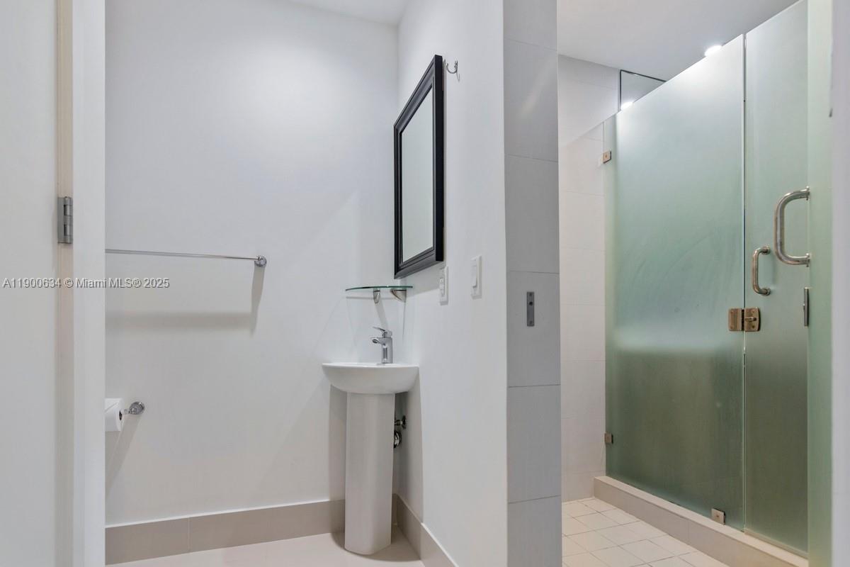 501 NE 31st St #2202 Miami, FL 33137