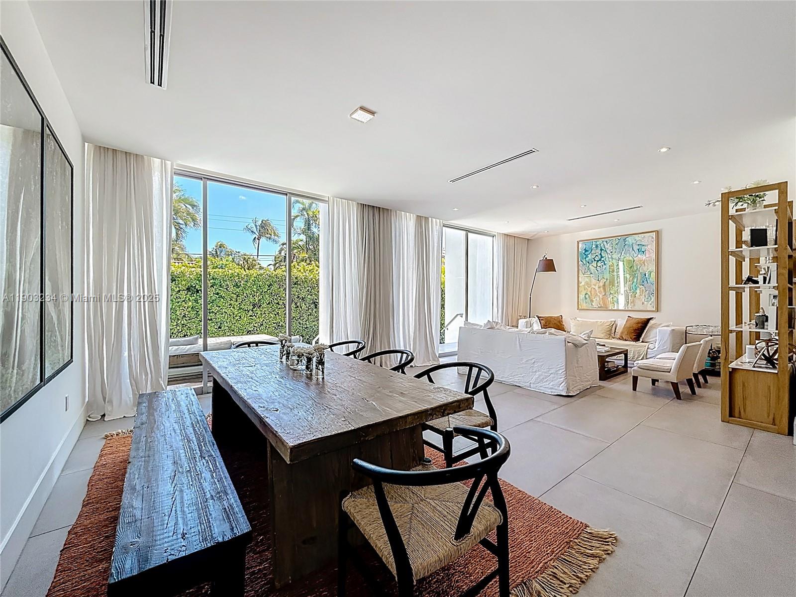 Undisclosed Address Key Biscayne, FL 33149