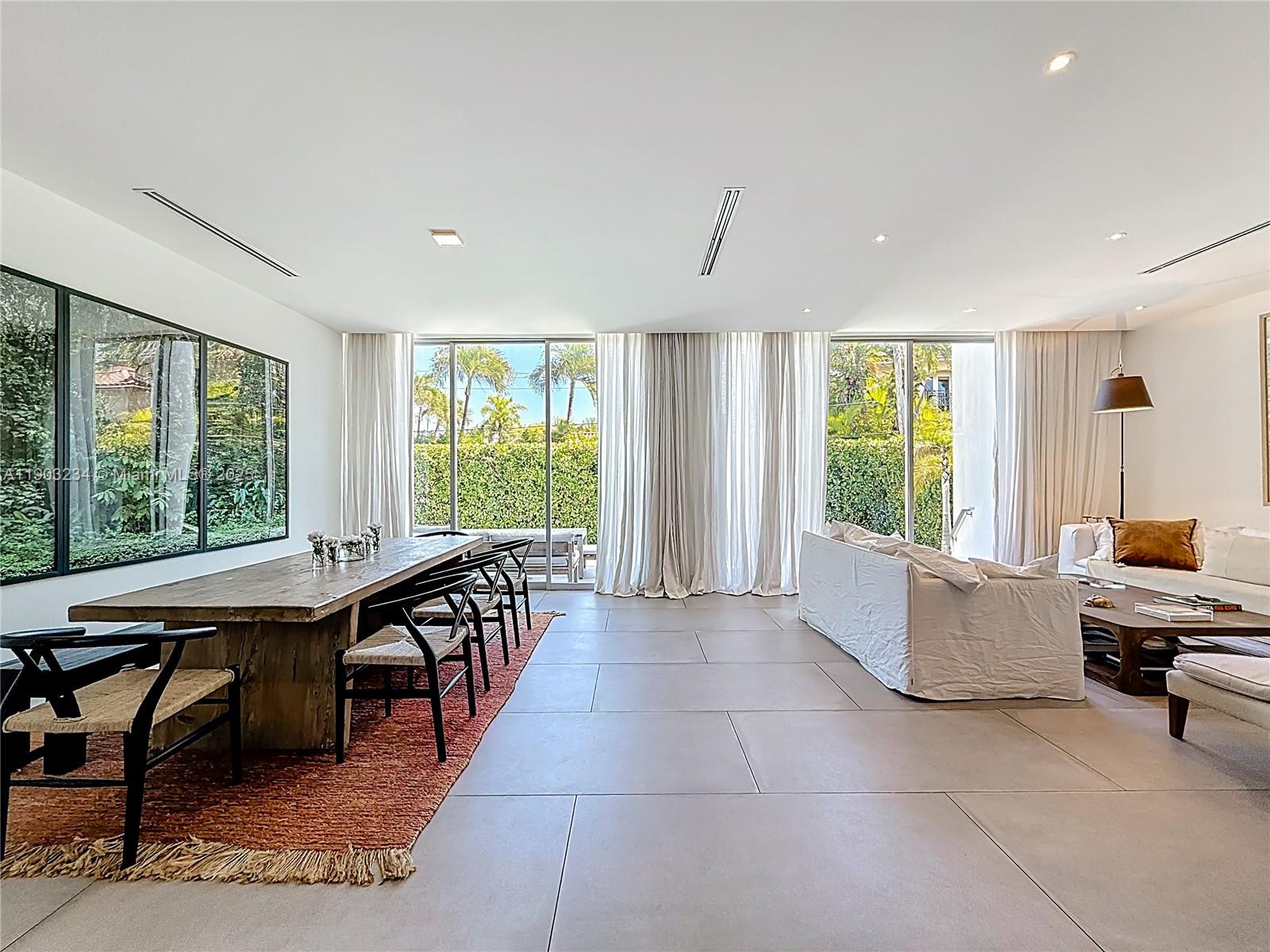 Undisclosed Address Key Biscayne, FL 33149