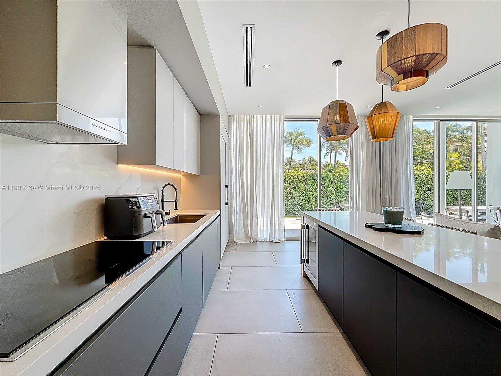 Undisclosed Address Key Biscayne, FL 33149