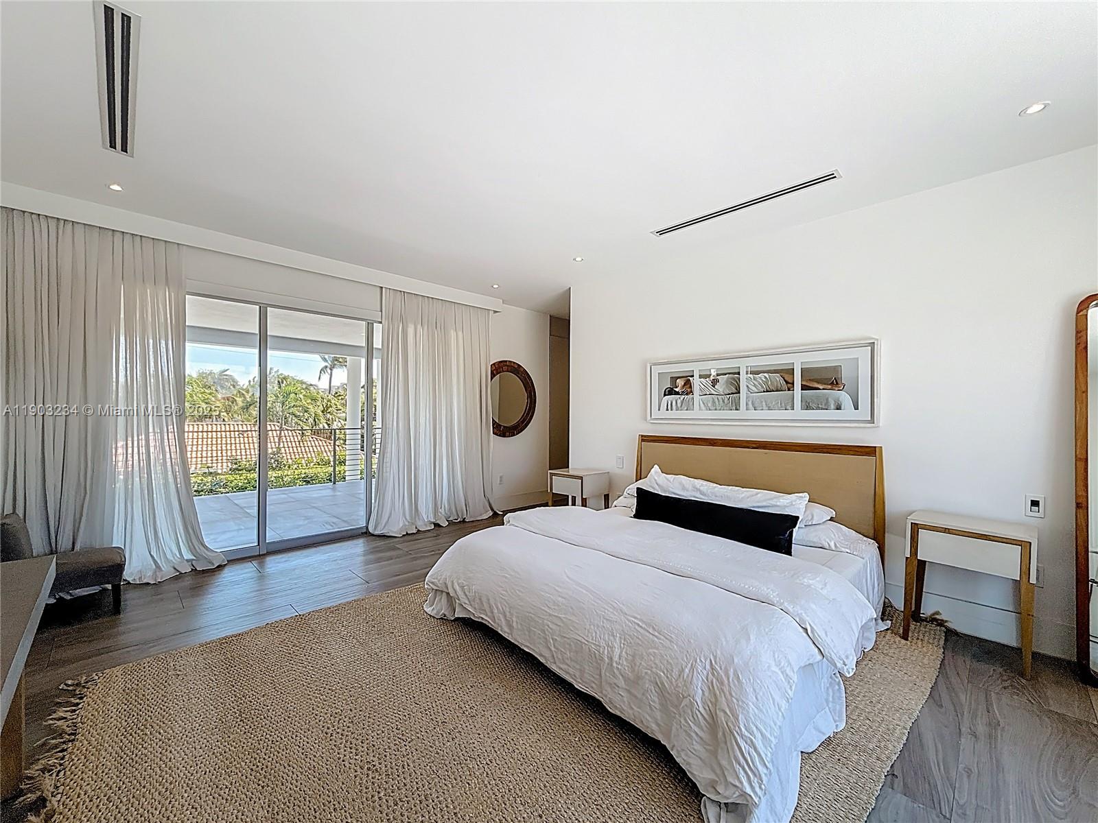 Undisclosed Address Key Biscayne, FL 33149