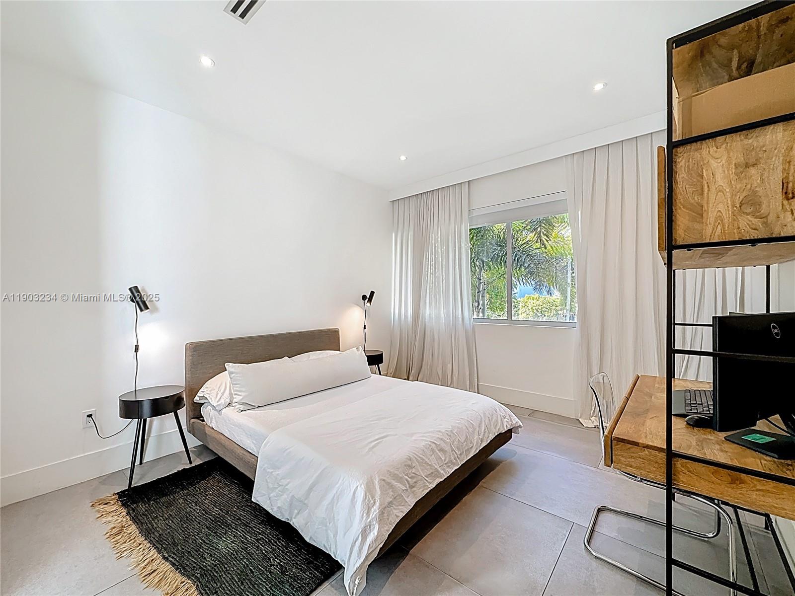 Undisclosed Address Key Biscayne, FL 33149