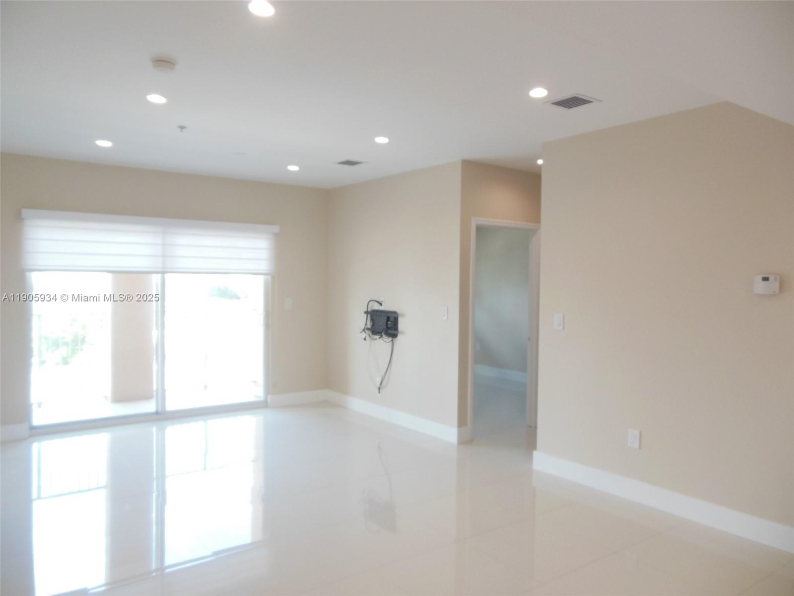 2280 SW 32nd Ave #406 Miami, FL 33145