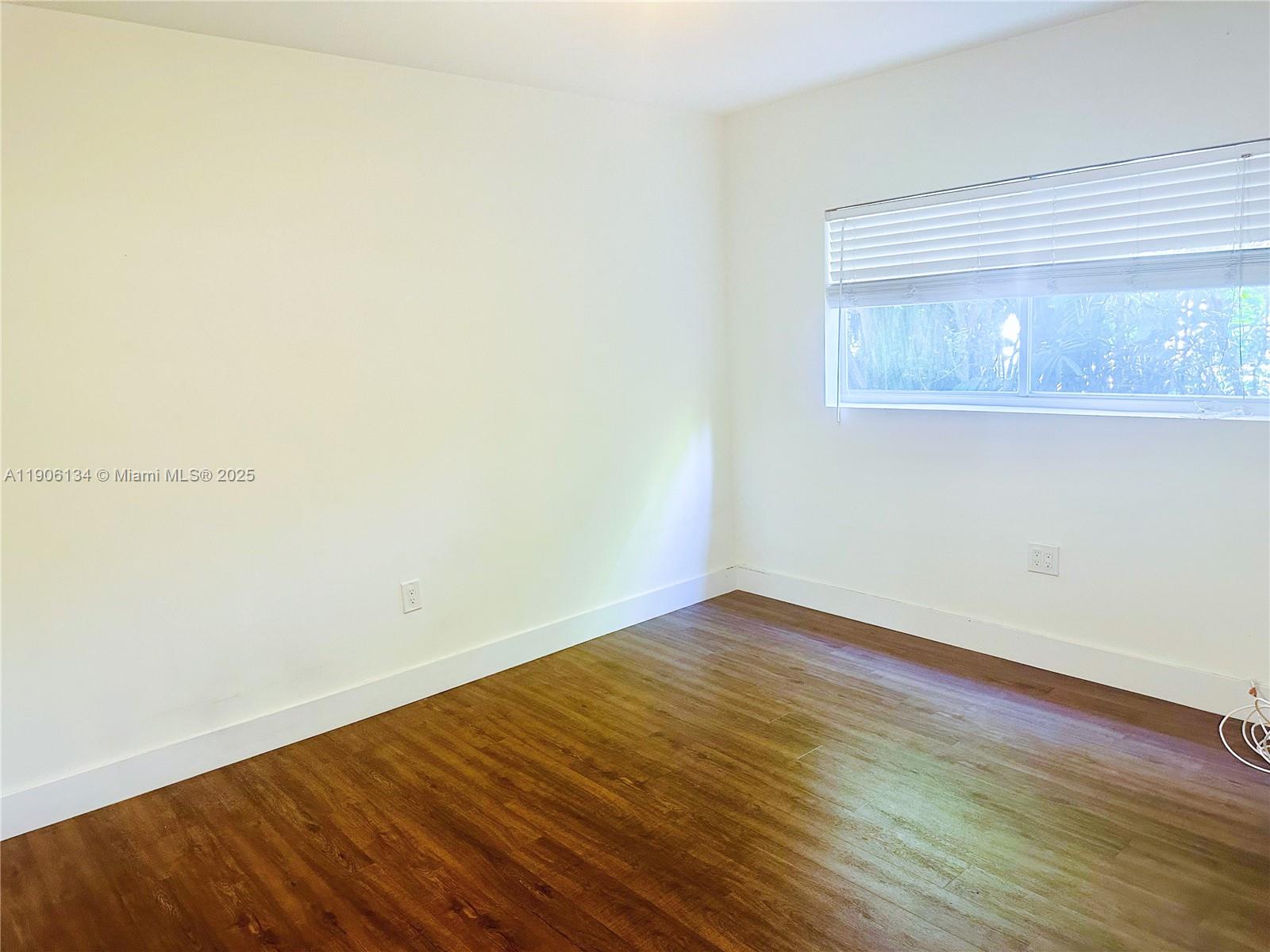 95 Edgewater Dr #107 Coral Gables, FL 33133