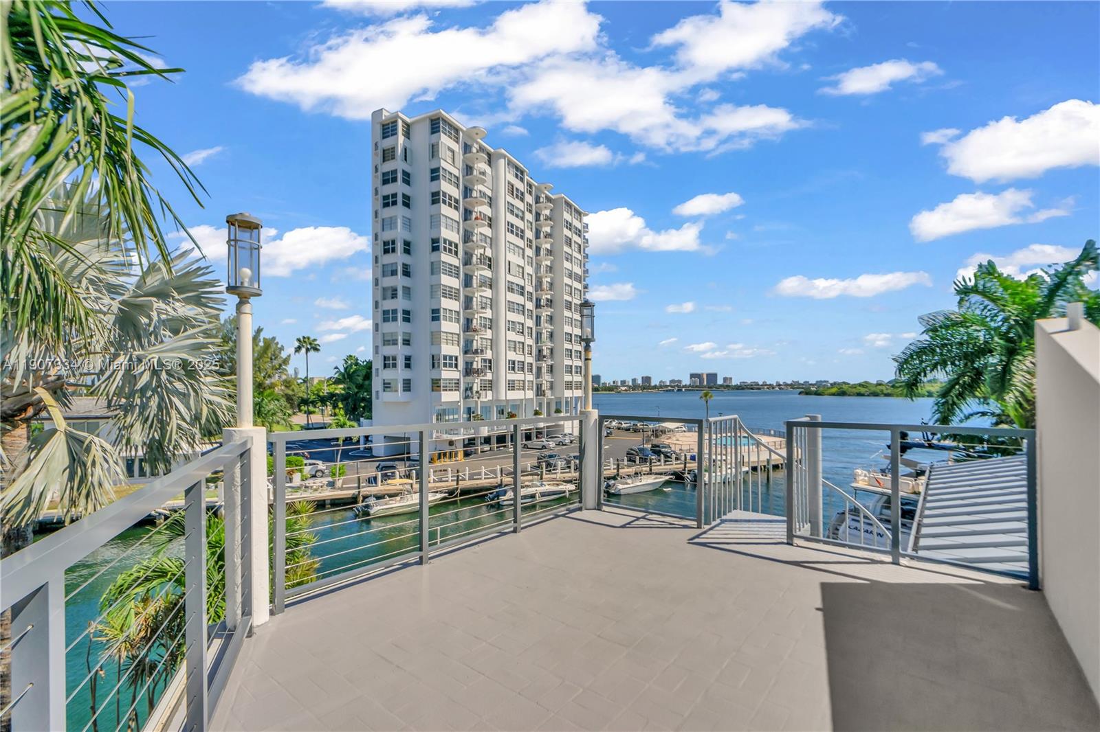 2089 NE 121st Rd North Miami, FL 33181