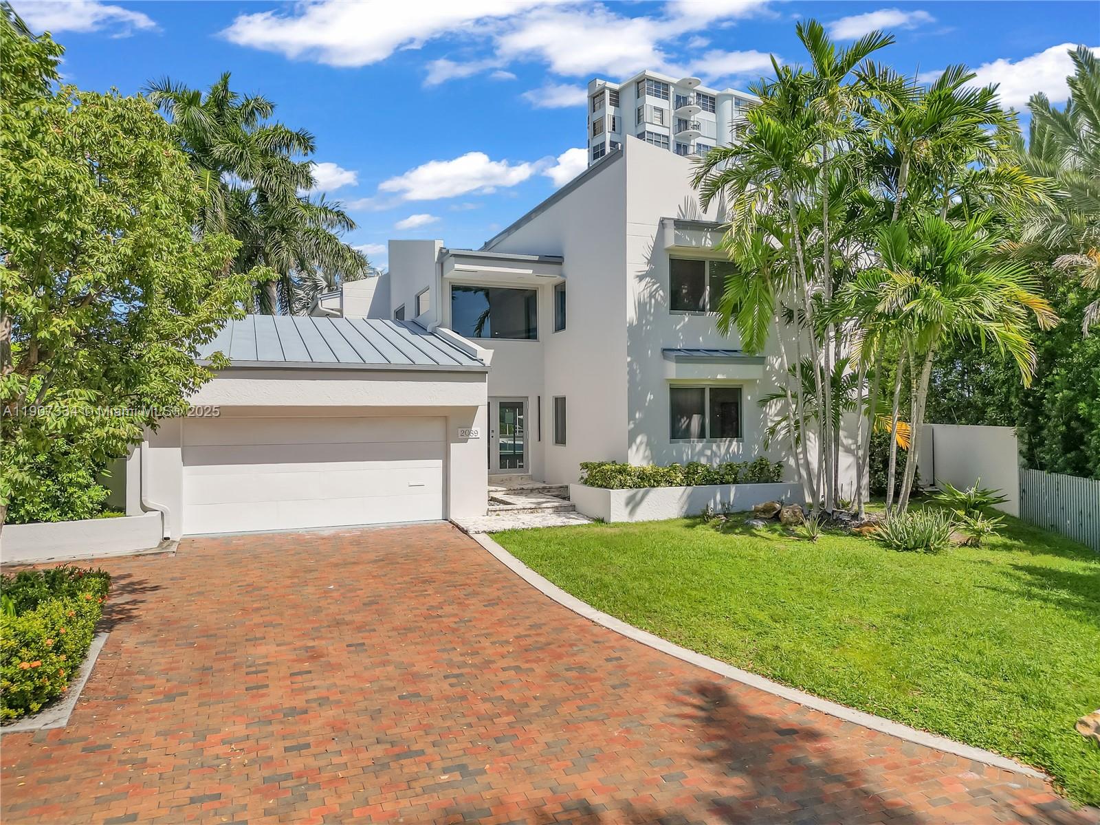 2089 NE 121st Rd North Miami, FL 33181