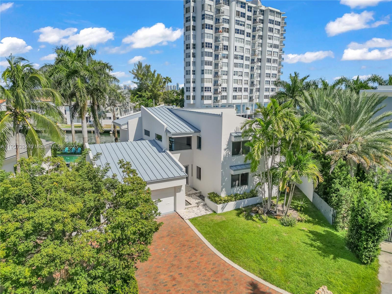 2089 NE 121st Rd North Miami, FL 33181