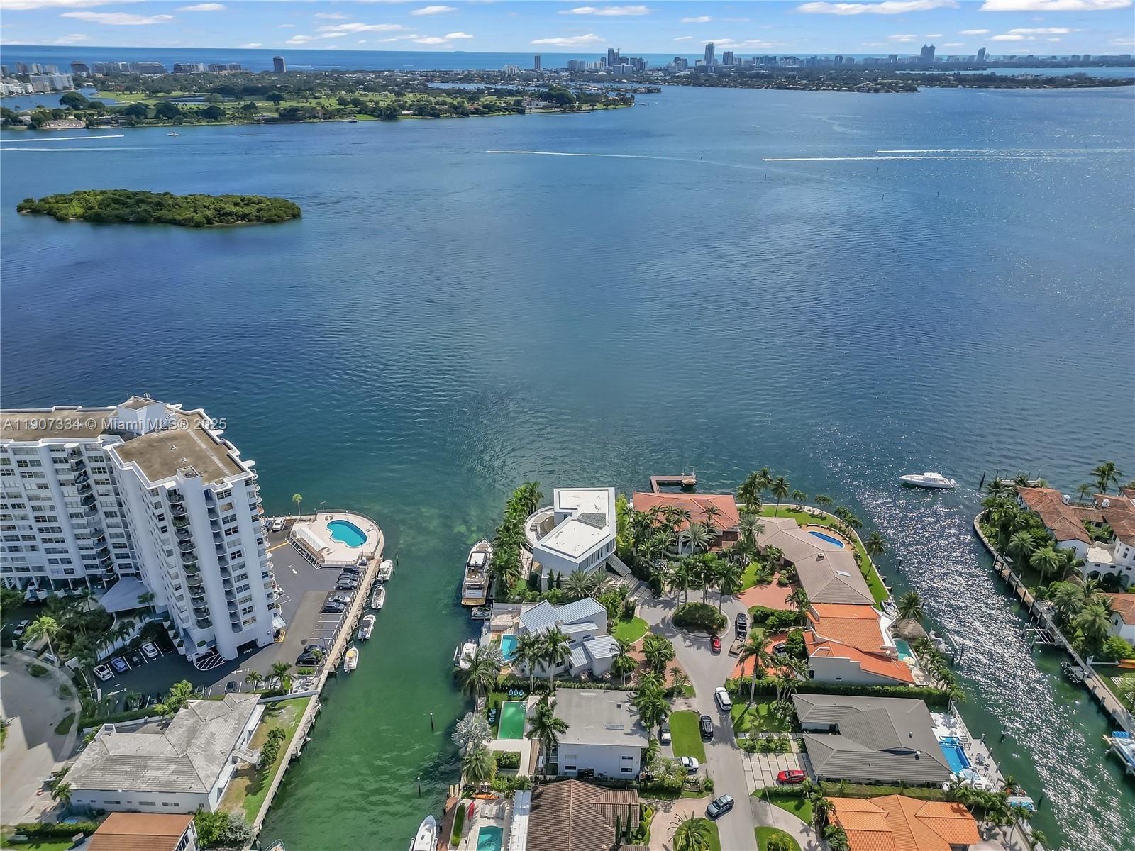 2089 NE 121st Rd North Miami, FL 33181