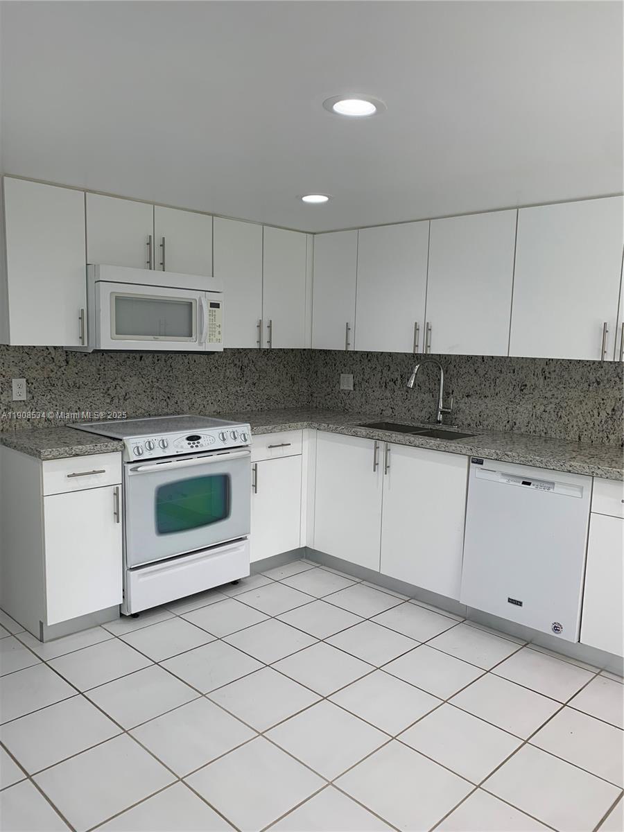 6950 SW 55th Ter #E Miami, FL 33155