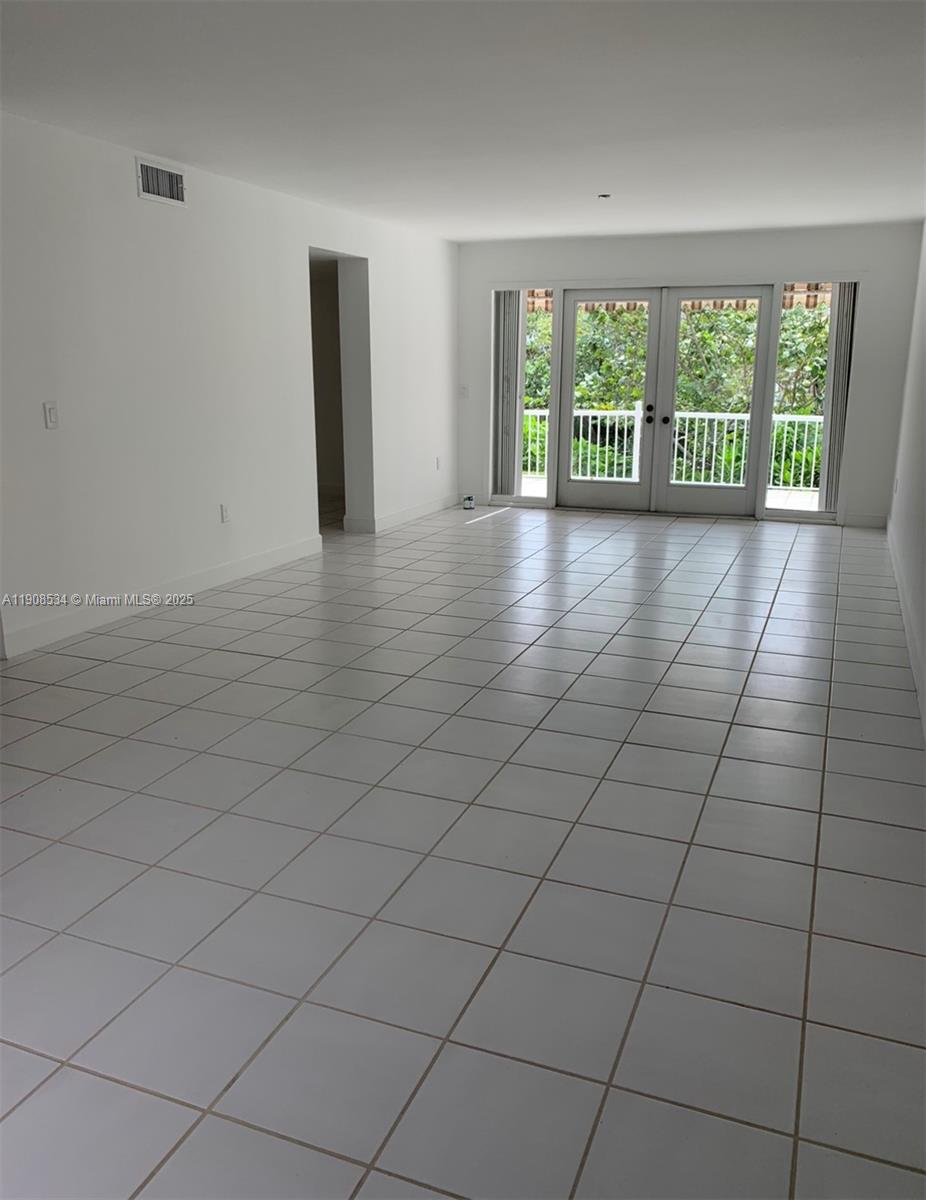 6950 SW 55th Ter #E Miami, FL 33155