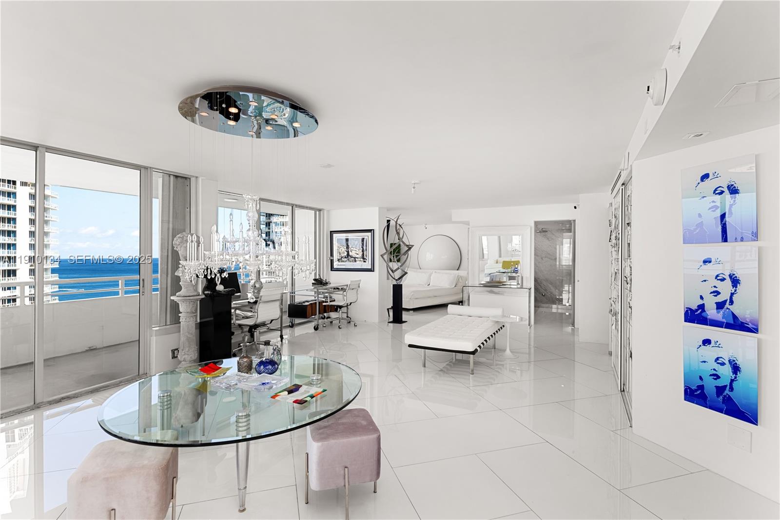 image South Pointe Towers15