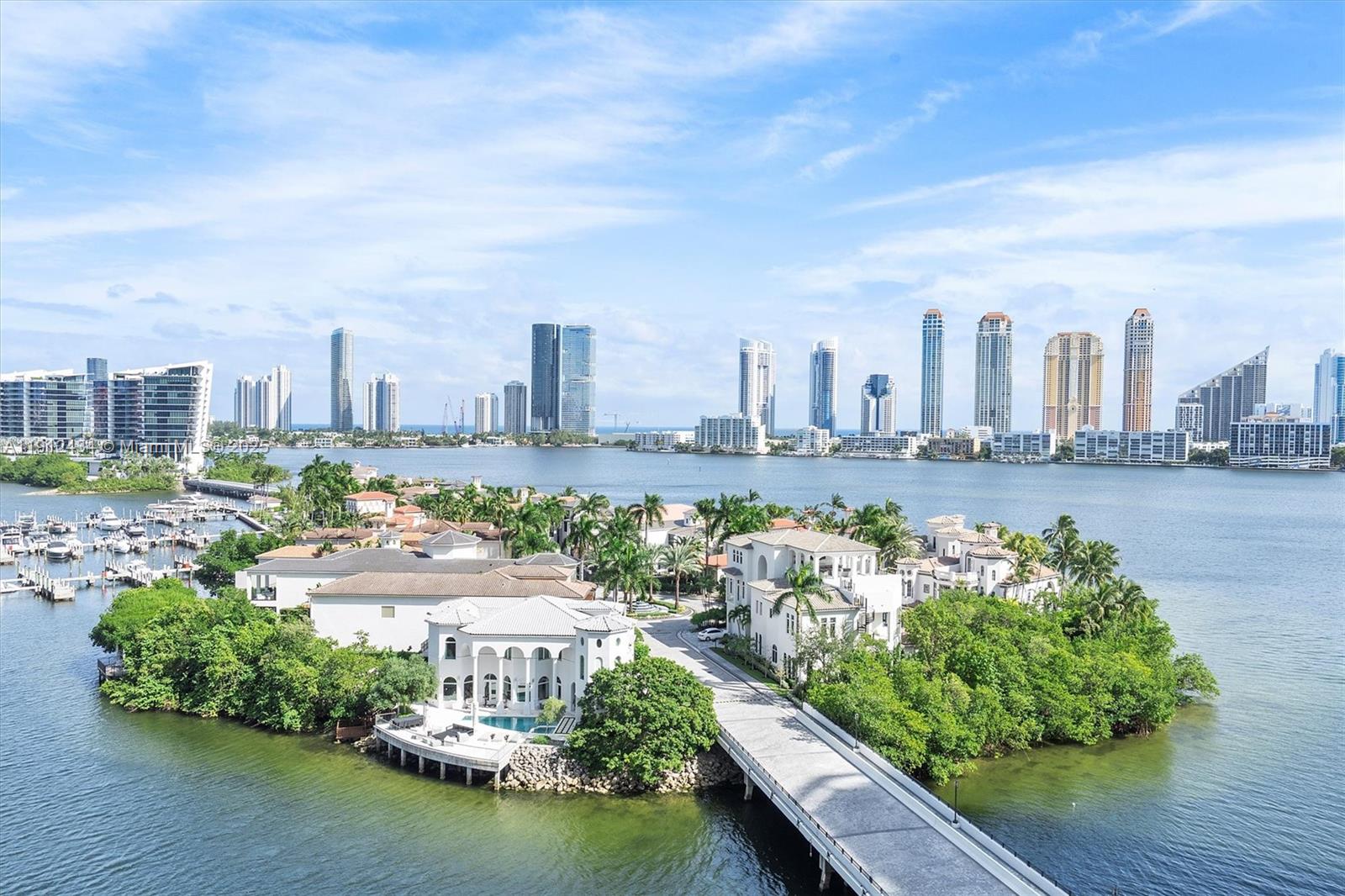 6000 Island Blvd #1007