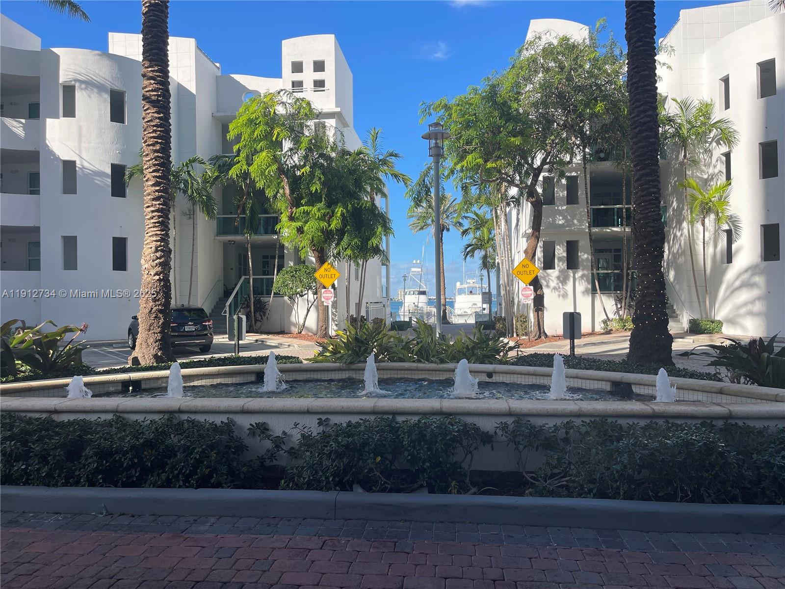 7900 Harbor Is Dr #720 North Bay Village, FL 33141