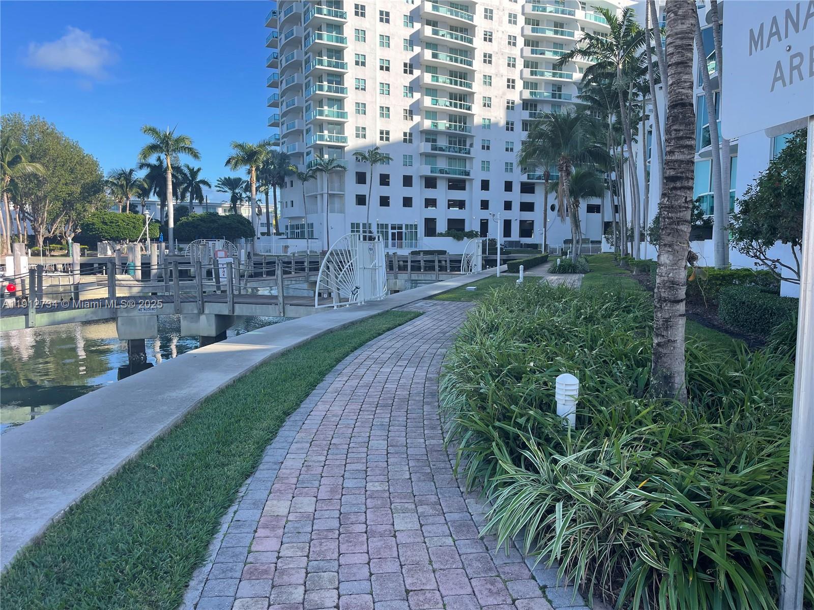 7900 Harbor Is Dr #720 North Bay Village, FL 33141