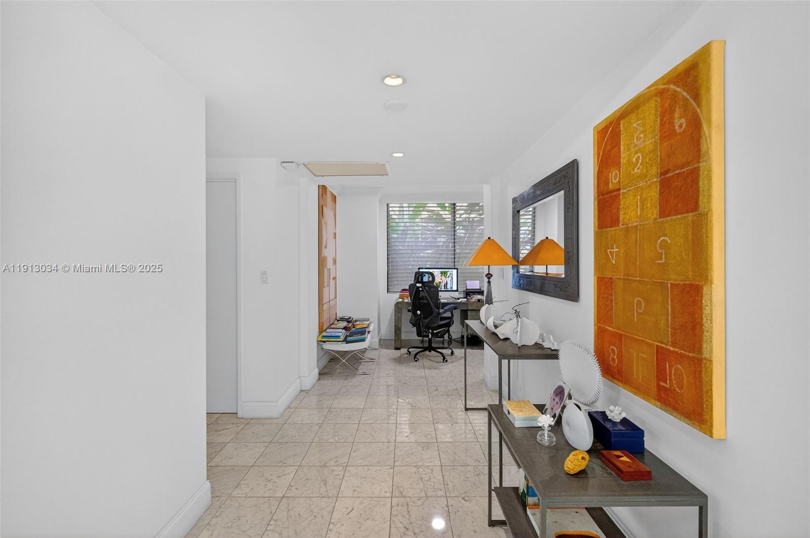 181 Crandon Blvd #106 Key Biscayne, FL 33149