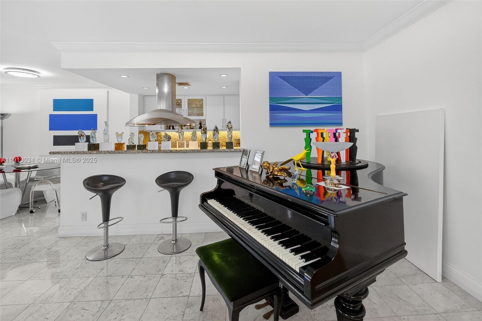 181 Crandon Blvd #106 Key Biscayne, FL 33149