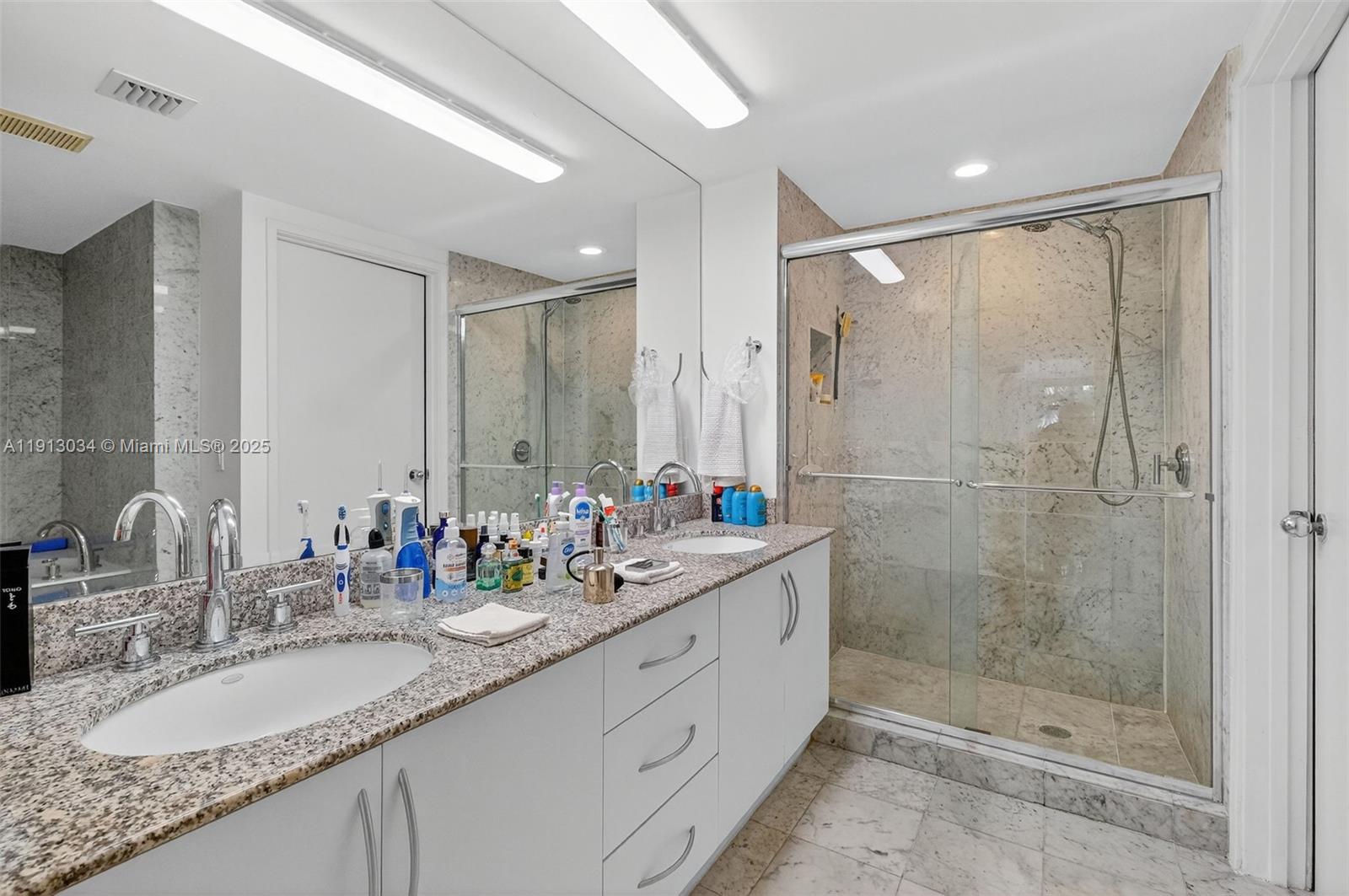 181 Crandon Blvd #106 Key Biscayne, FL 33149