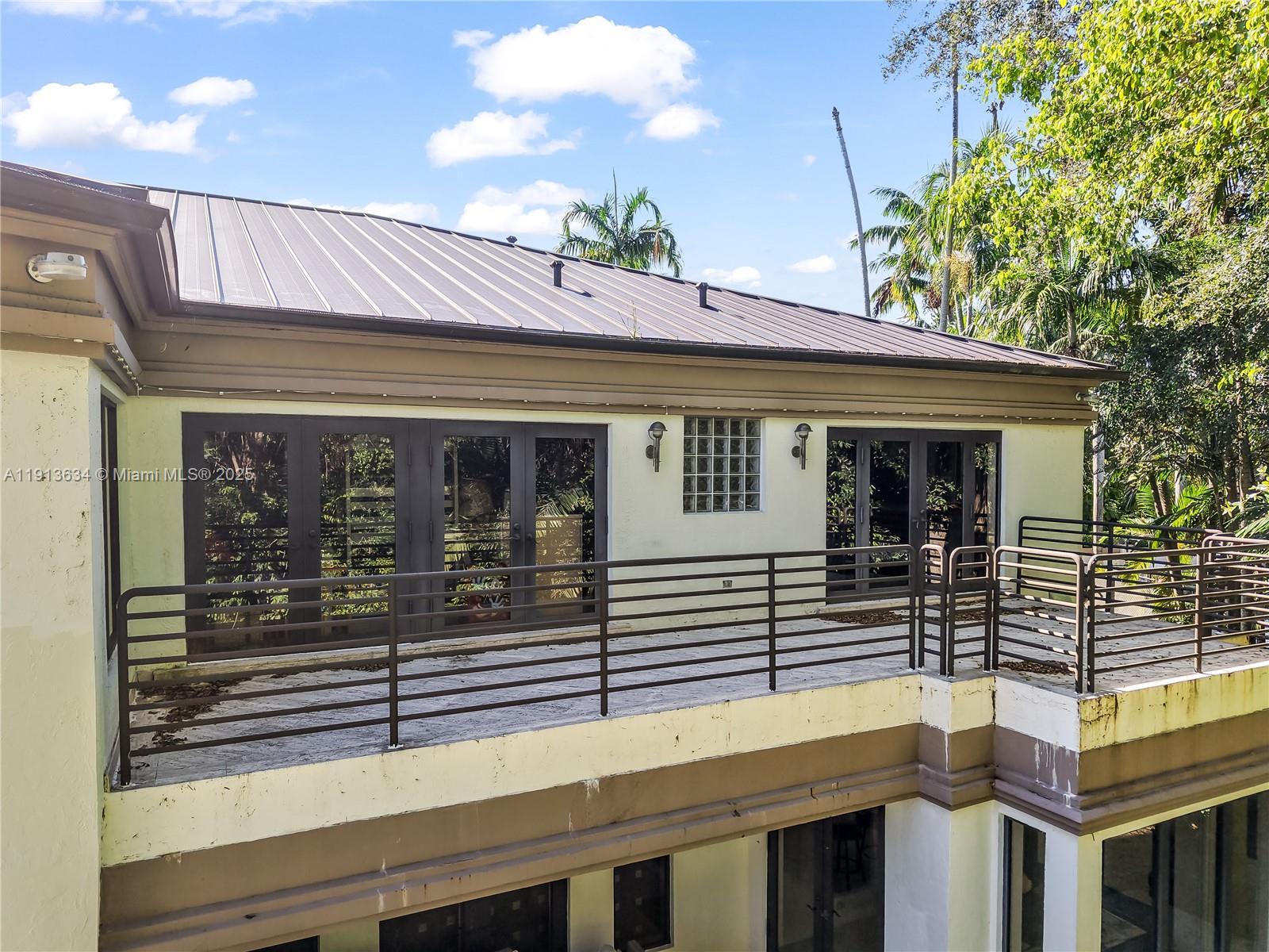 10395 SW 67th Ave Pinecrest, FL 33156