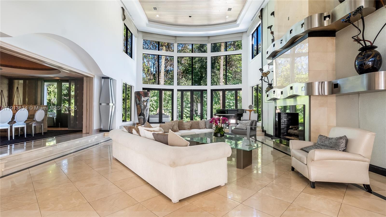 10395 SW 67th Ave Pinecrest, FL 33156