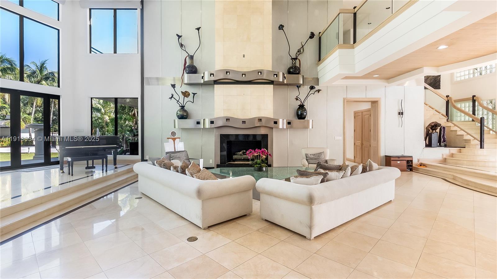 10395 SW 67th Ave Pinecrest, FL 33156