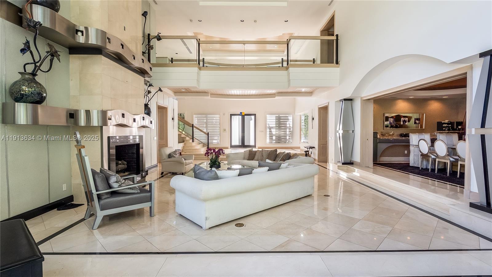 10395 SW 67th Ave Pinecrest, FL 33156