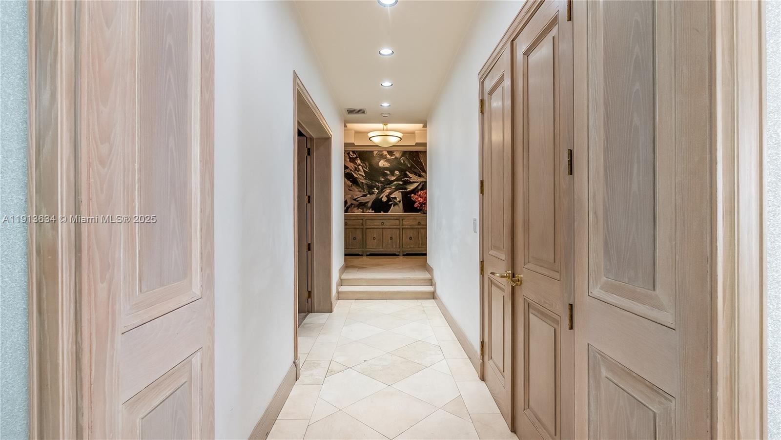 10395 SW 67th Ave Pinecrest, FL 33156