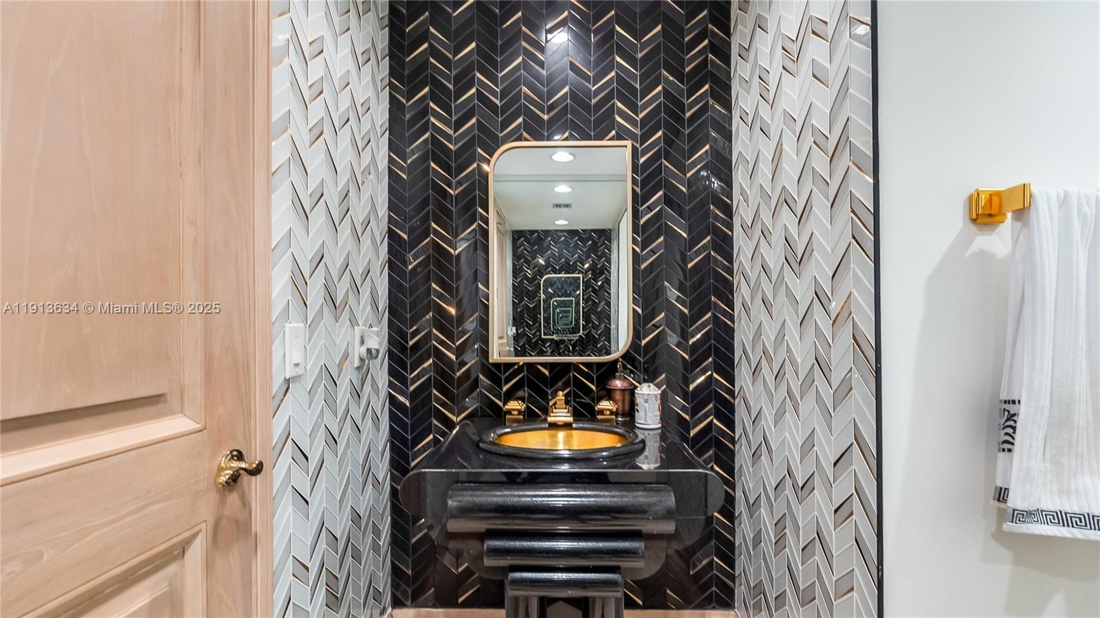 10395 SW 67th Ave Pinecrest, FL 33156