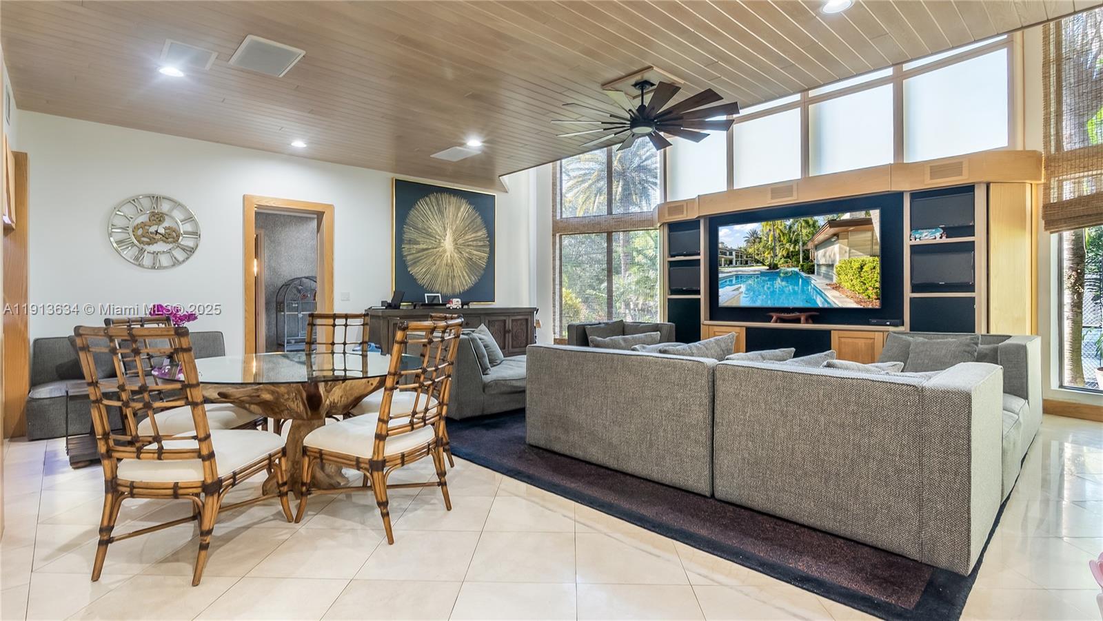 10395 SW 67th Ave Pinecrest, FL 33156