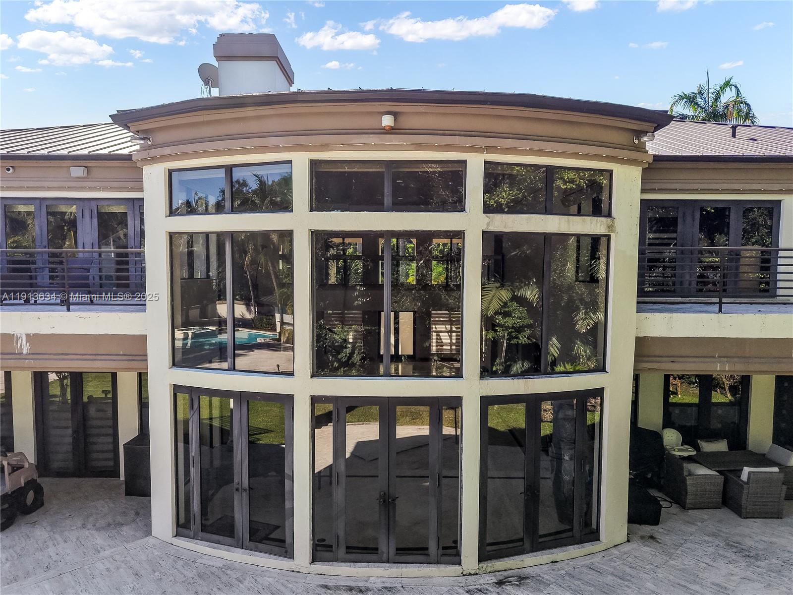 10395 SW 67th Ave Pinecrest, FL 33156