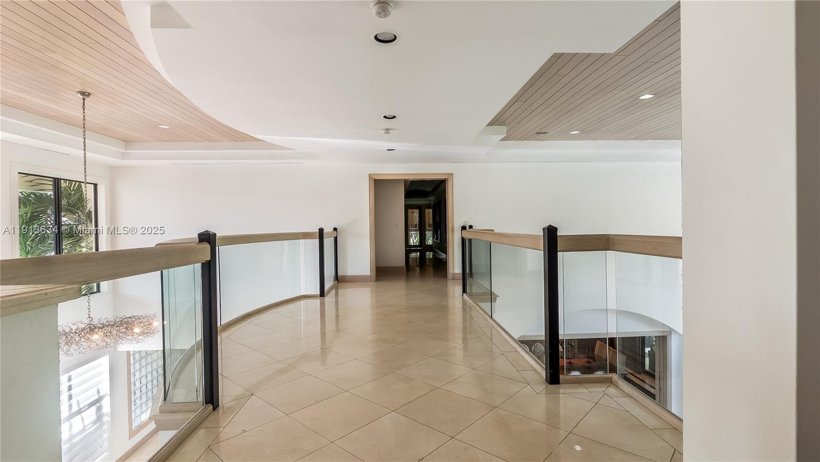 10395 SW 67th Ave Pinecrest, FL 33156