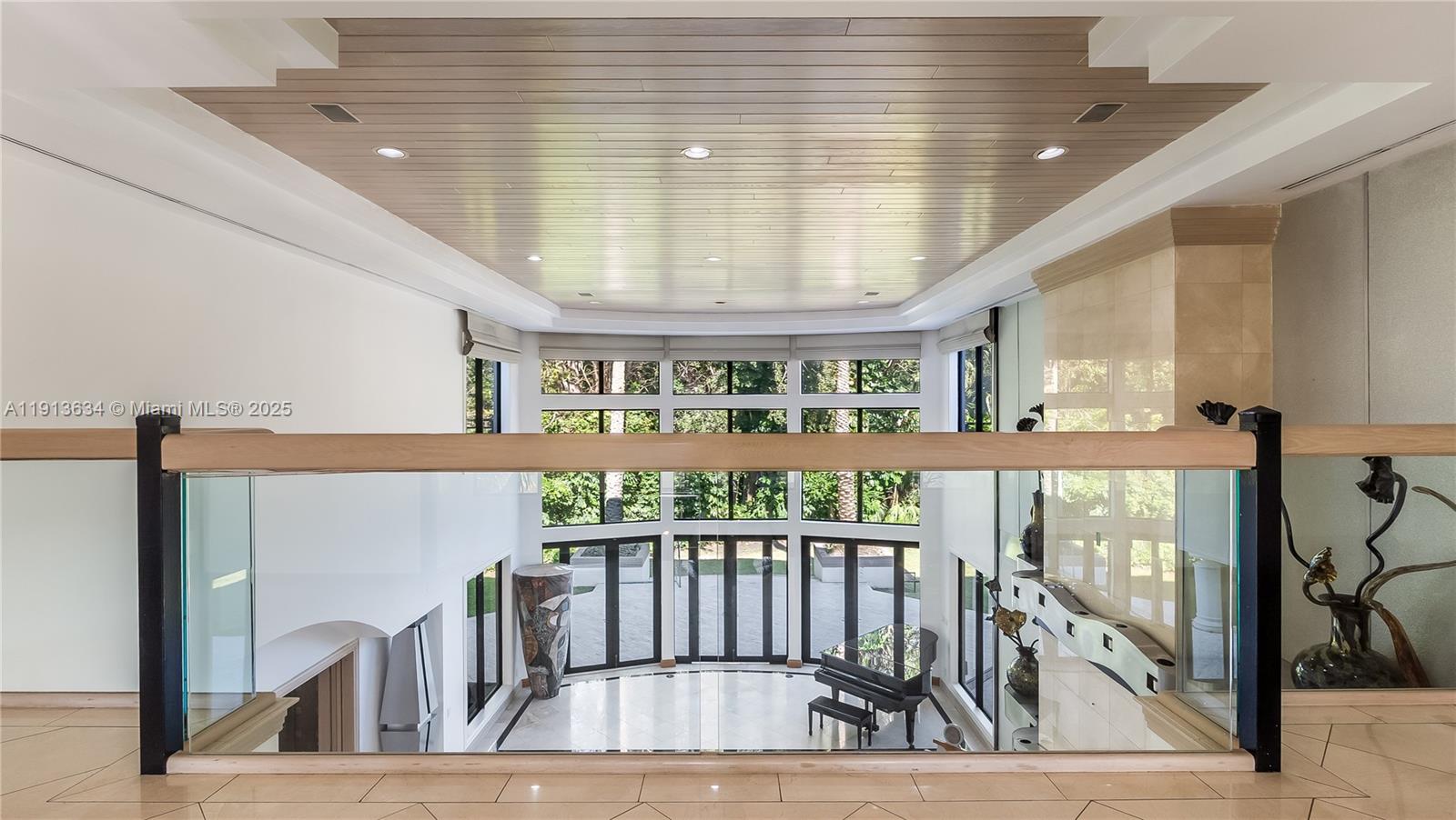 10395 SW 67th Ave Pinecrest, FL 33156