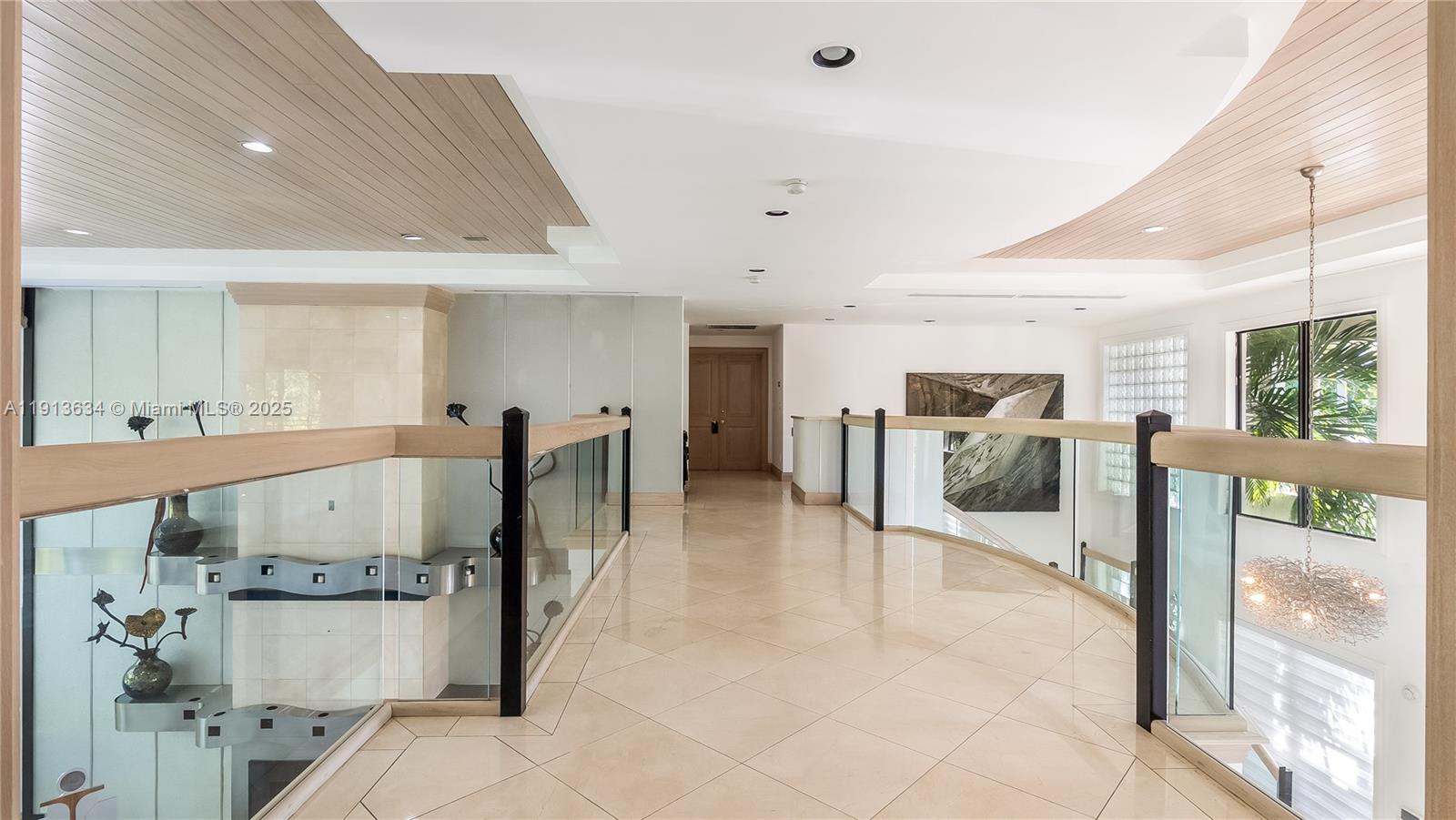 10395 SW 67th Ave Pinecrest, FL 33156