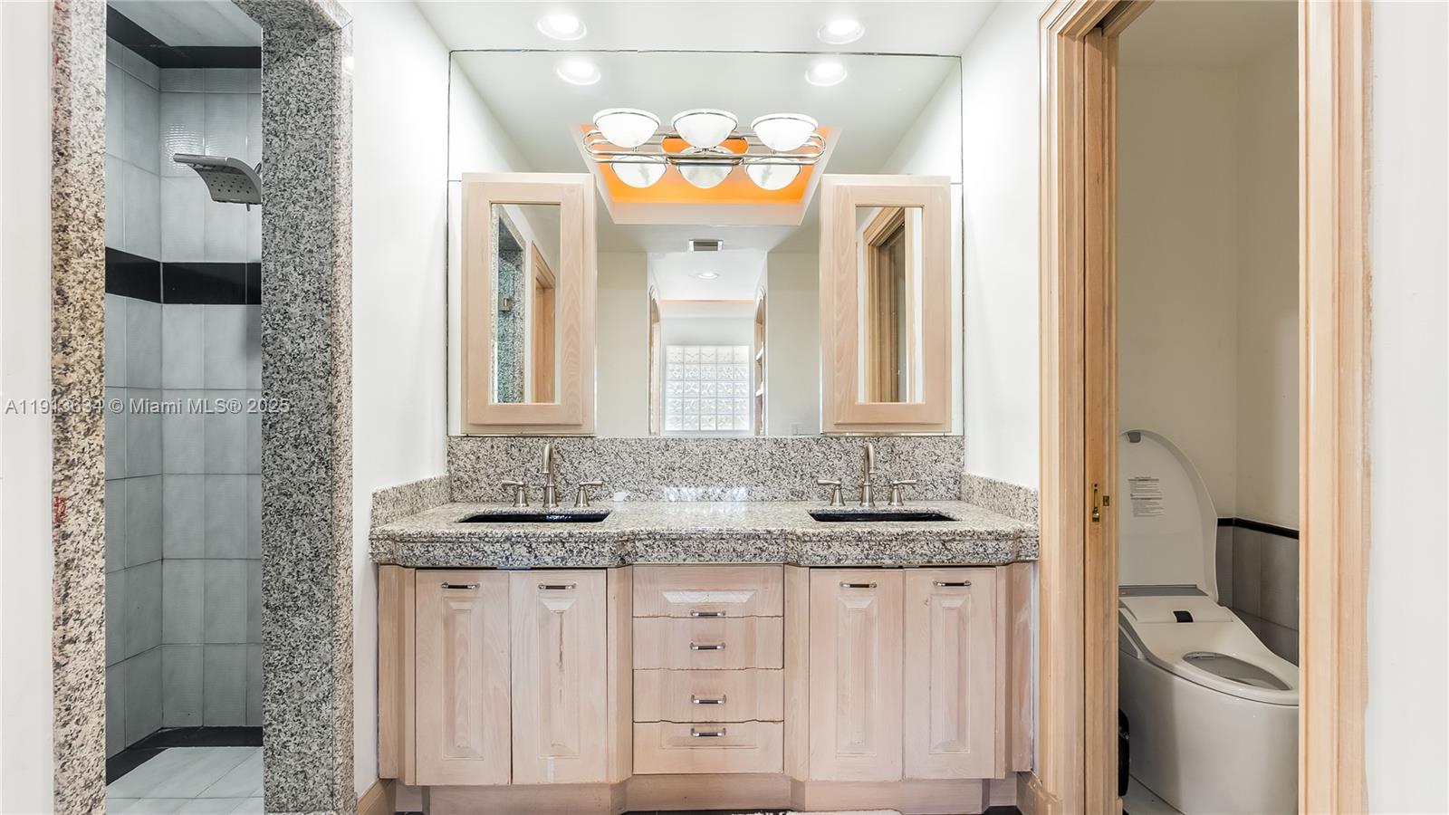 10395 SW 67th Ave Pinecrest, FL 33156