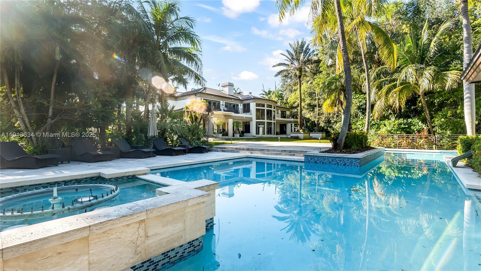 10395 SW 67th Ave Pinecrest, FL 33156