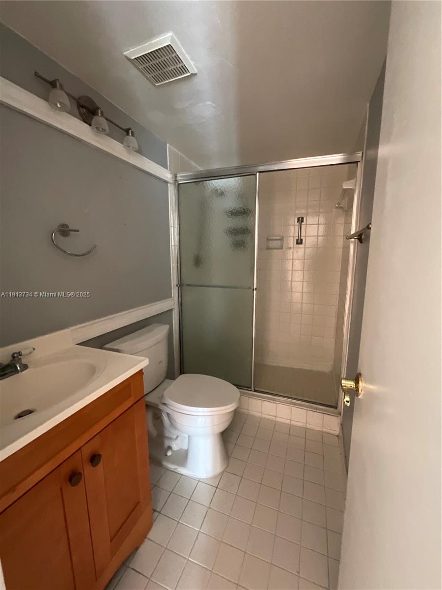 image The Charter Club13