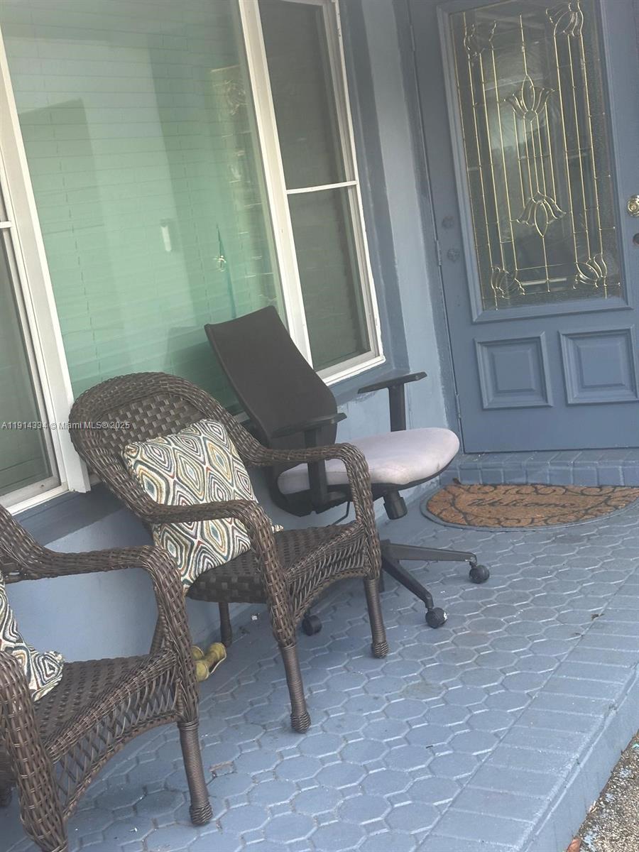 9530 Sunset Strip Sunrise, FL 33322