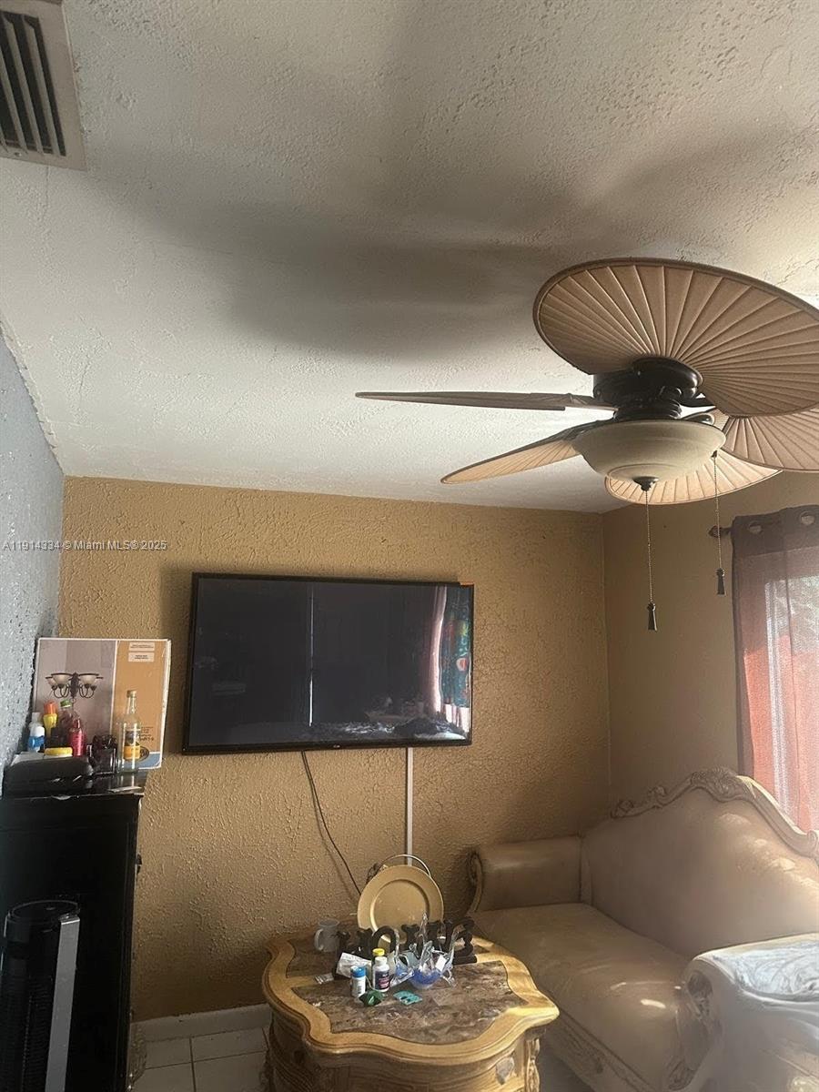 9530 Sunset Strip Sunrise, FL 33322