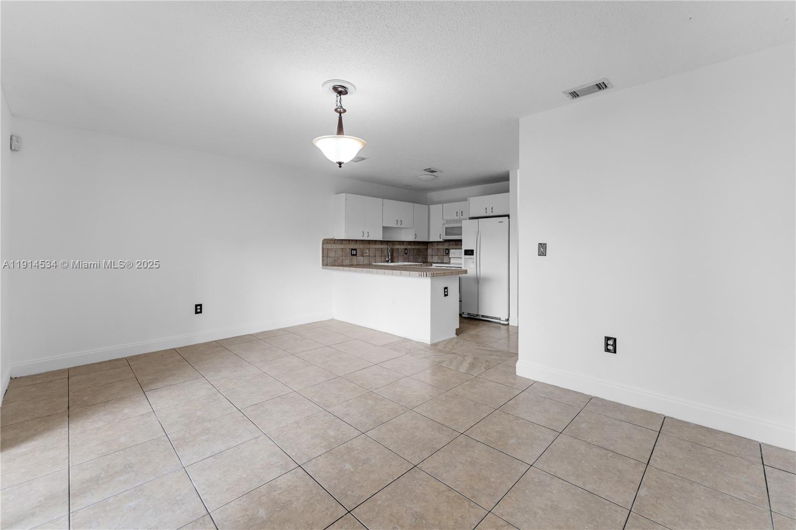 6350 SW 139th Ave Miami, FL 33183